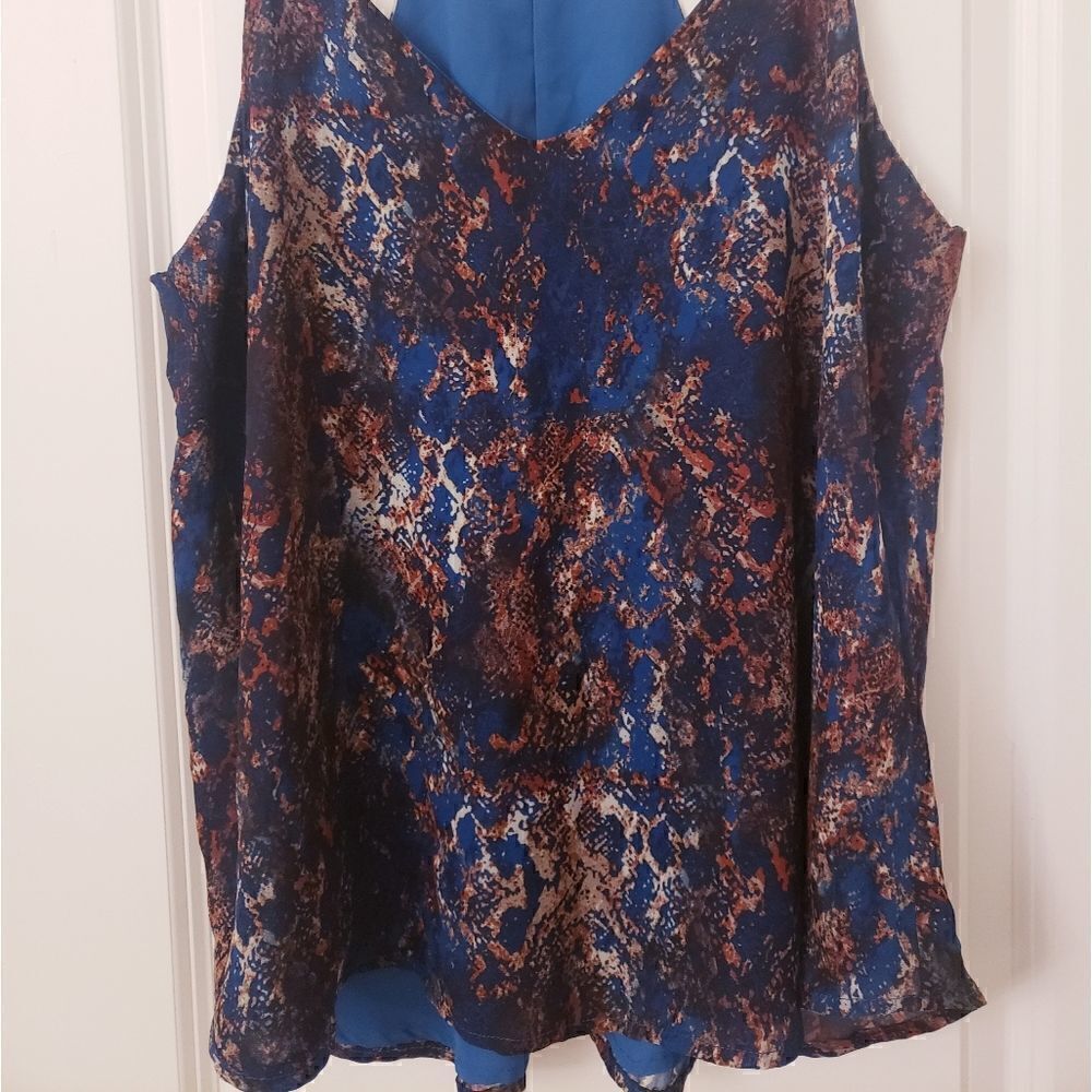 VALETTE Teal Blue and Tan Snake Skin Pattern Halter Tank‎ - Picture 4 of 4